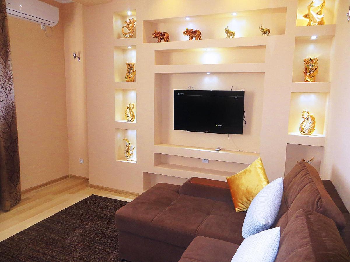 Yellow Apartment In The Center Of Μπισκέκ Εξωτερικό φωτογραφία